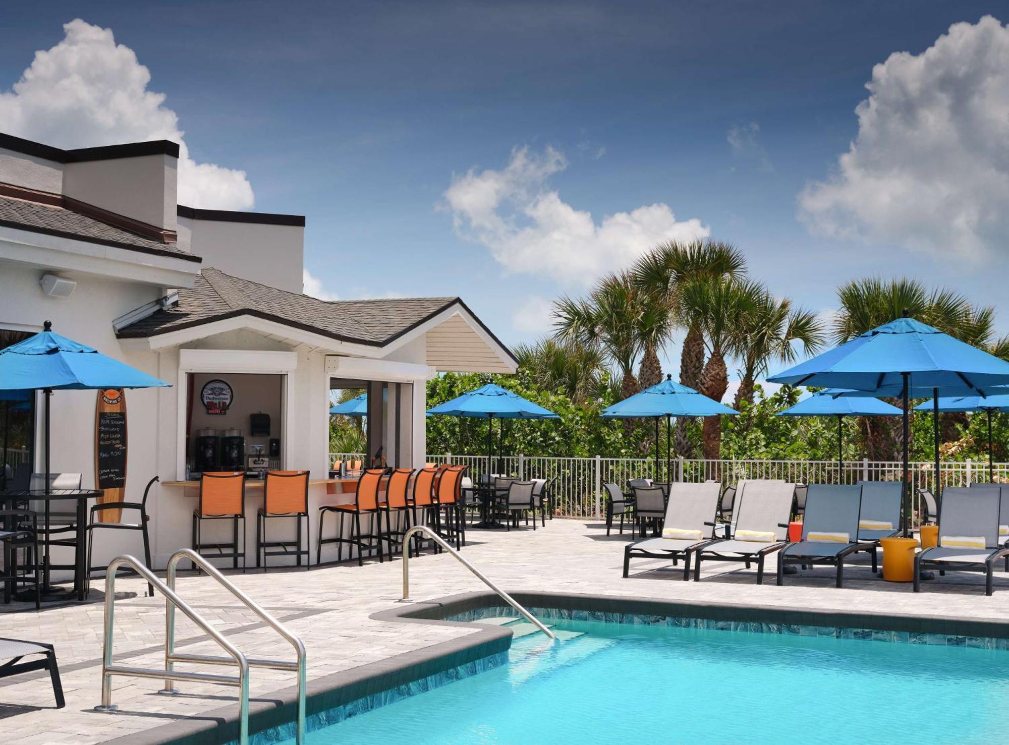 Hilton Garden Inn Cocoa Beach-Oceanfront, Fl מראה חיצוני תמונה